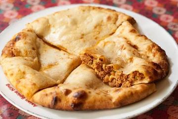 キーマチーズナン Keema Cheese Naan