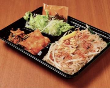 パッタイ弁当 / Pad Thai Bentou