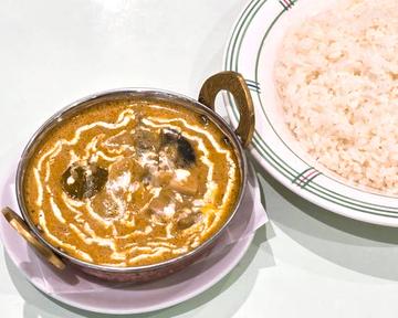 グリーンカレー(ナンまたはライス付き)/Green Curry(with Nan or Rice)