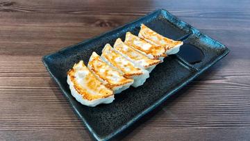 肉汁餃子6個入り