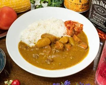 焼肉屋の牛すじカレー
