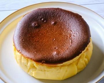(4号ホール)バスクチーズケーキ