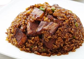 角煮黒チャーハン