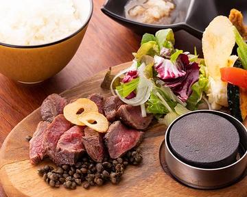 黒毛和牛サイコロステーキ100g