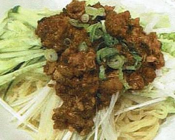 ジャージャー麺
