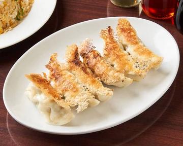 黒豚餃子・並(6ヶ) Black Pork Gyoza Dumplings - Regular Size (6 Pieces)
