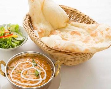 カレーセット(ナン又はライス サラダ付き)CurrySet(withSalad)