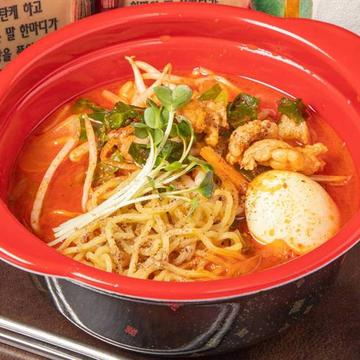 ホルモンラーメン