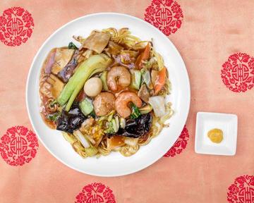 五目あんかけ焼そば Steamed Fried Noodles with Gomoku Ankake Sauce