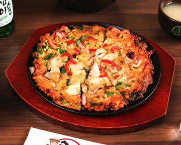 海鮮チヂミ Seafood Buchimgae