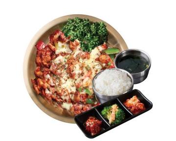 チーズタッカルビ定食(おかず3品、ライス、スープ付き)