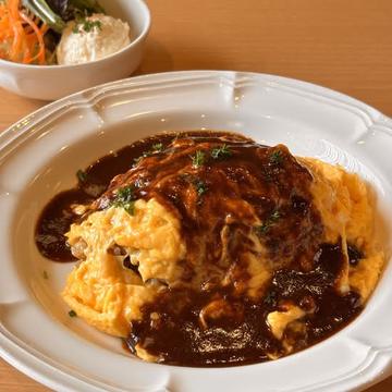 オムライス・デミグラスソース