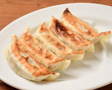 肉汁餃子(5個) Meaty and Juicy Gyoza Dumpling (5 Pieces)