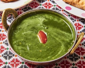 ほうれん草チキンカレー ナン1枚付き