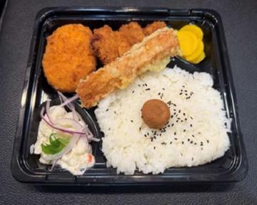 ヒレカツコロッケ弁当