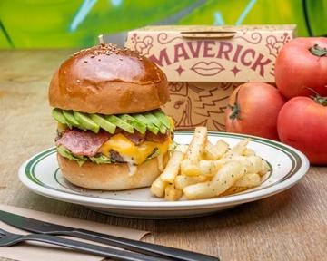 アボカドベーコンチーズバーガー Avocado Bacon Cheeseburger