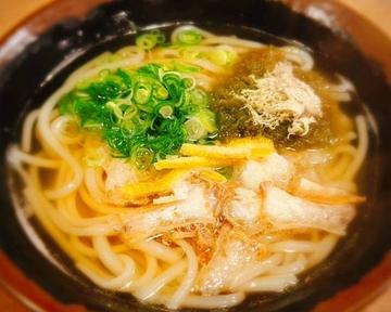 大阪名物・特製出汁のかすうどん