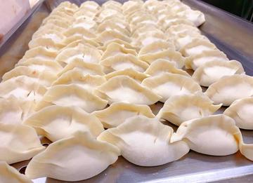 豚肉酸菜の水餃子30個入り(冷凍)