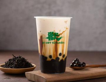 黒糖ウーロンタピオカミルクティー(Mサイズ) -Brown Sugar Oolong Pearl Milk Tea