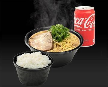 背脂醤油らーめん定食セット Ramen and rice and drink