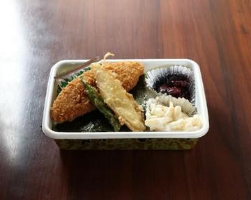 のり弁当(白身フライ・天ぷら)