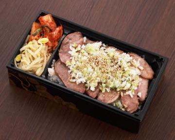 ネギ塩牛タン丼 Beef Tongue Rice Bowl