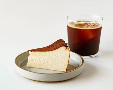 【人気No.1】バスクチーズケーキ+ドリンクセット|BASQUE CHEESECAKE+DRINK SET