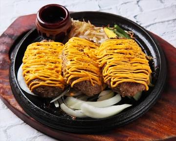 ハンバーグ トリプル チーズ