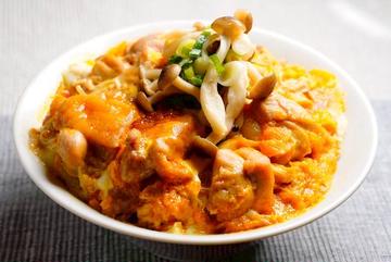 香り豊かキノコの親子丼(鶏 80g) Fragrant Mushrooms Oyakodon(80g chicken)