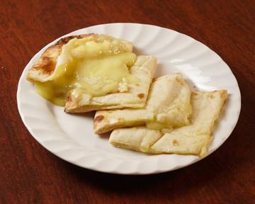 チーズナン Cheese Naan