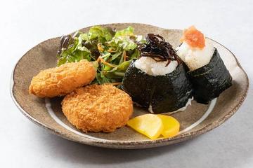 選べるおにぎり2種とカニクリームコロッケセット