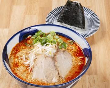 辛麺 おむすびセット Spicy Ramen  Rice Ball Set