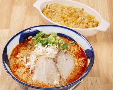 辛麺 ミニチャーハンセット  Spicy Ramen  Mini Fried Rice Set