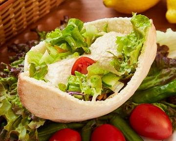 フムスサンド Hummus Sandwich