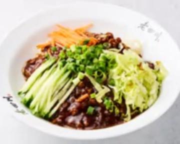 ジャージャー麺