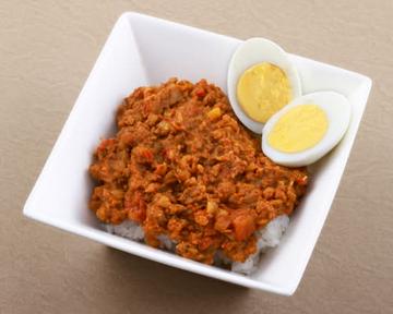 玉子カレー(ゆで卵)