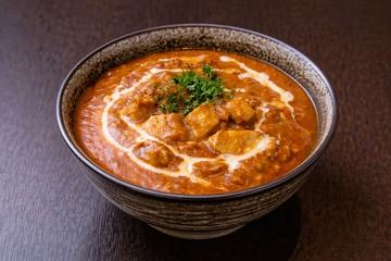 濃厚マイルドバターチキンカレー丼(Rich & Mild Butter Chicken Curry bowl)