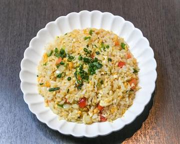 香ばしガーリックチャーハン(Fragrant Garlic Fried Rice)