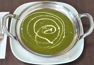 ほうれん草キーマカレー Sag Keema Curry