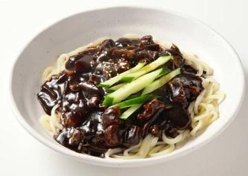 ジャージャー麺 