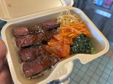 赤字覚悟ハジメステーキ丼