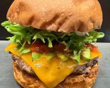 アボカドチーズバーガー(ポテト＆ドリンクセット)