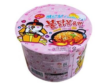 カルボナーラブルダックカップ麺