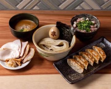 特撰つけ麺+ネギ肉飯+肉汁餃子セット