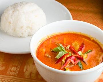 レッドカレー(ライス付き) Red Curry (Includes Rice)