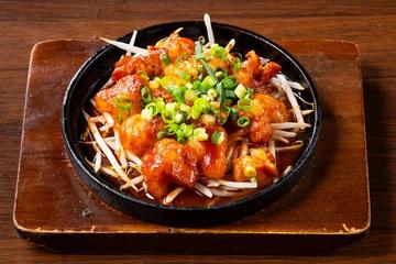 ぷりぷりホルモン炒め Stir-Fried Tender Offal
