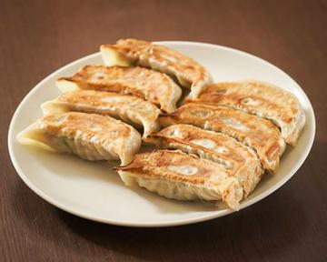 焼き大餃子4個 Jumbo Pan-Fried Dumplings (4 Pieces)