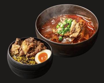極太麻婆春雨(赤)と台湾牛すじ丼セット