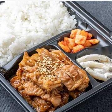国産豚白モツ弁当