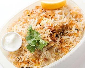 ハイデラバディ チキン ビリヤニ(ライタつき) Hyderabadi Chicken Biryani(with Raita)